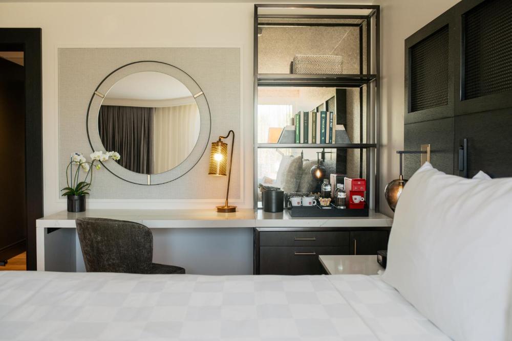 Superior Single Room interior